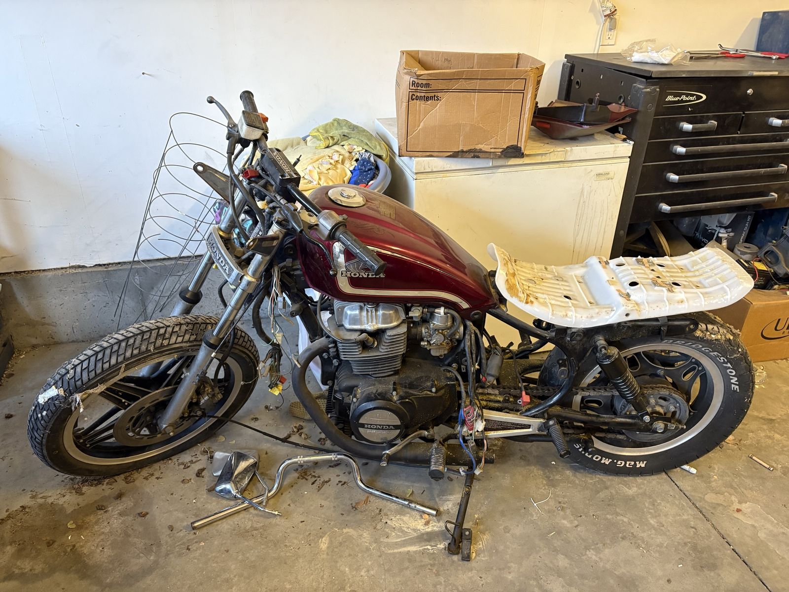 Vintage Honda Motorcycle Project Bike - Incomplete / For Parts or Restoration project bike