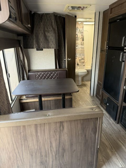 Main image 18