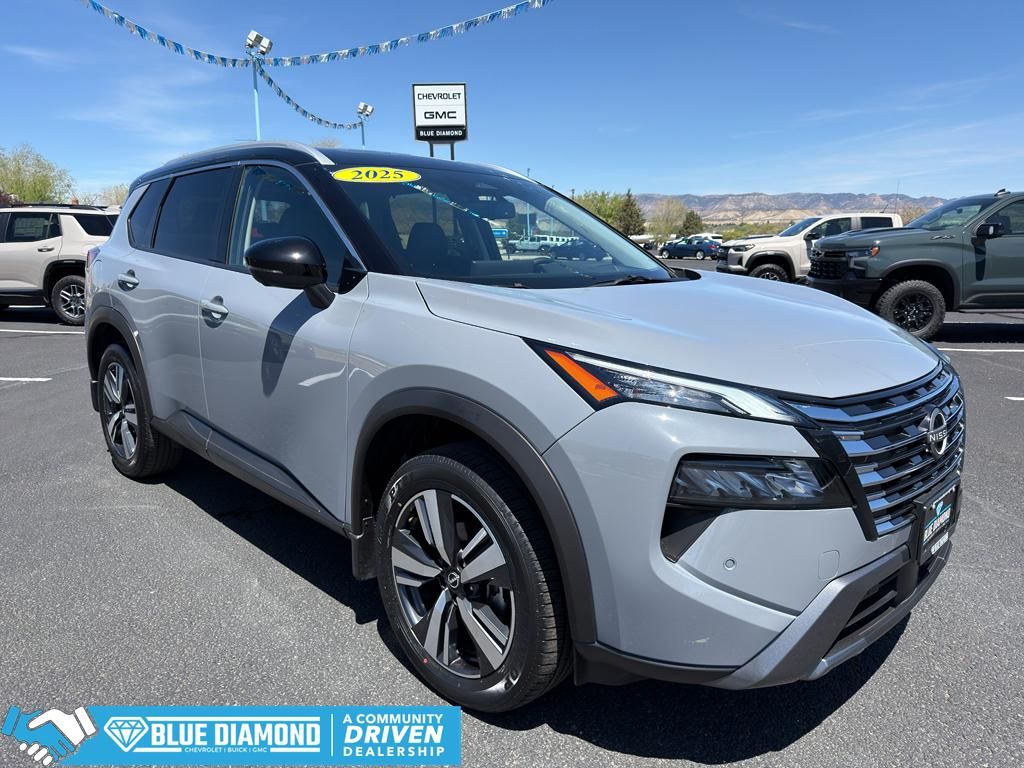 2025 Nissan Rogue SL