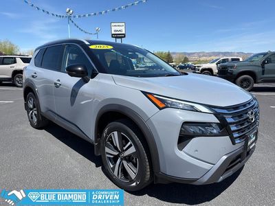 2025 Nissan Rogue SL