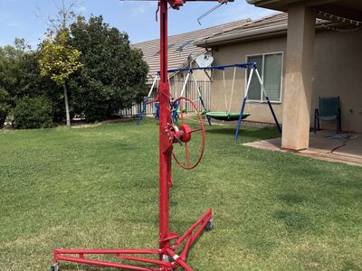 Red Heavy Duty Drywall Panel Lift Hoist Jack with Rolling Casters