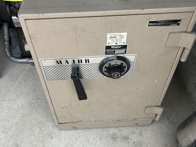 Major Safe Co. Bill's Safe Co. Combination Dial Safe - Large Home/Office Security Storage