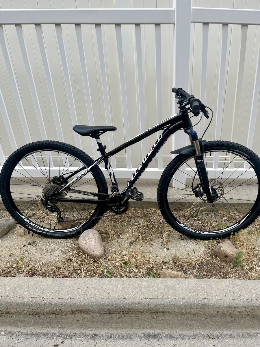 Specialized crave mountain bike size small 29” wheels