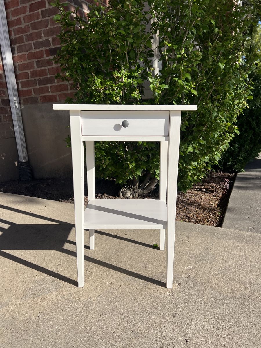 Ikea Hemnes Nightstand