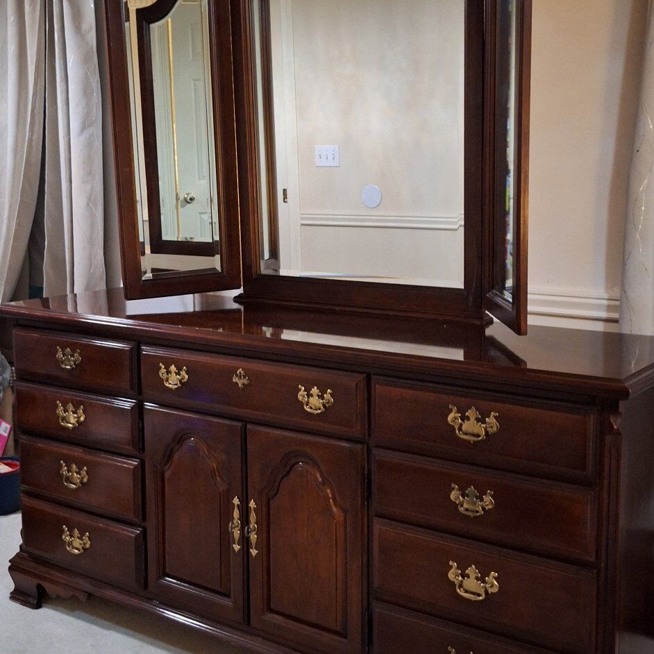 Vintage Beautiful Cherry WOOD Triple Dresser