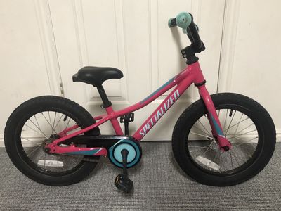 Girls 3’4”-3’10” Specialized RipRock 16 inch Bike Kids No Training Wheels