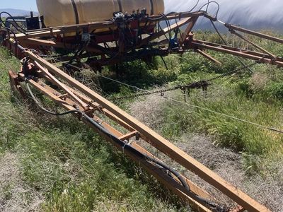 Sprayer 60' boom 500 gallon tank.