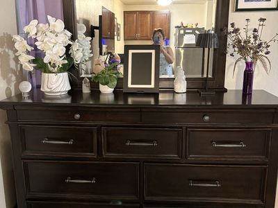 Dresser