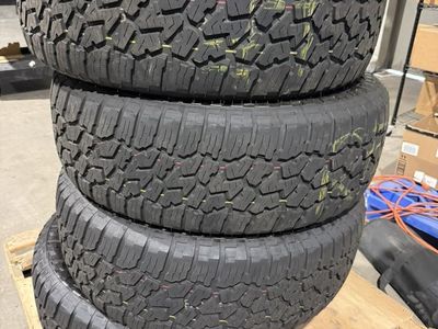 Wild Peak Falken AT 285 65 18