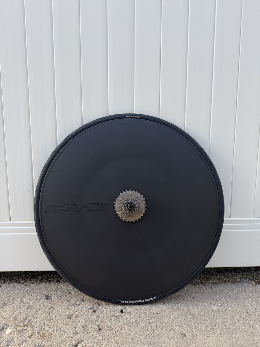Roval 321 Carbon disc wheel - Clincher, Rim brake, brand new GP5000 tire and cassette included.
