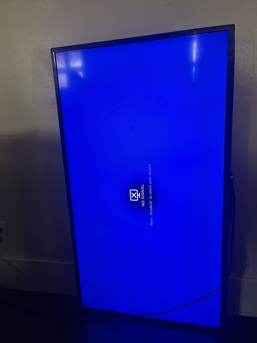 Element 40-inch LED Smart TV (Model E4AA40R)