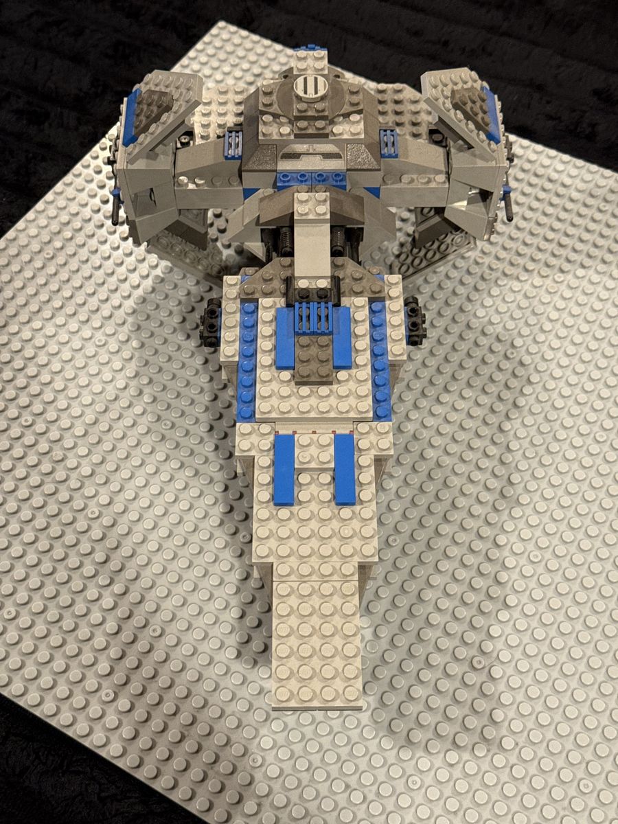 Main image 4