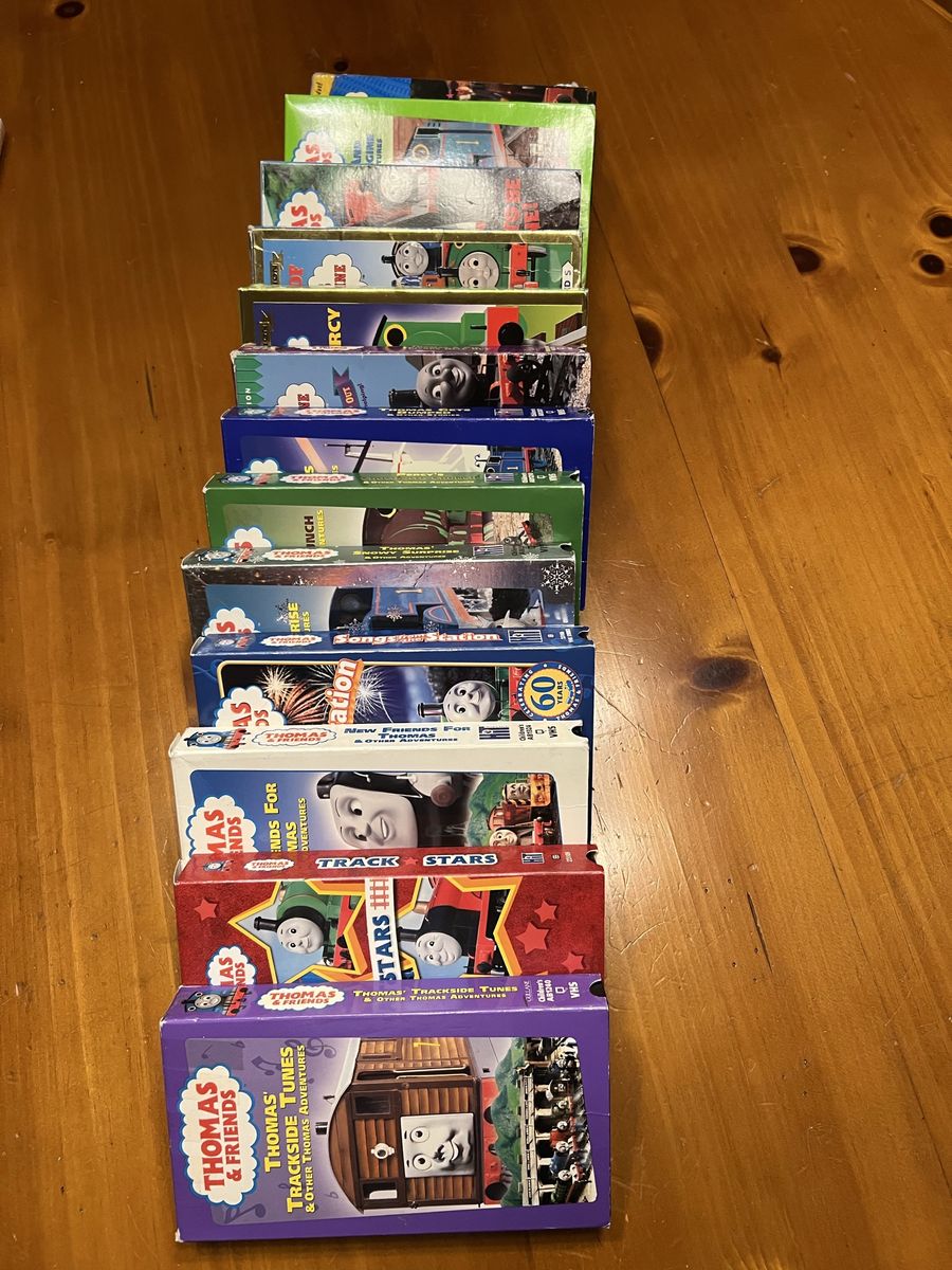 Lot of 13 Thomas and friends VHS tapes. 