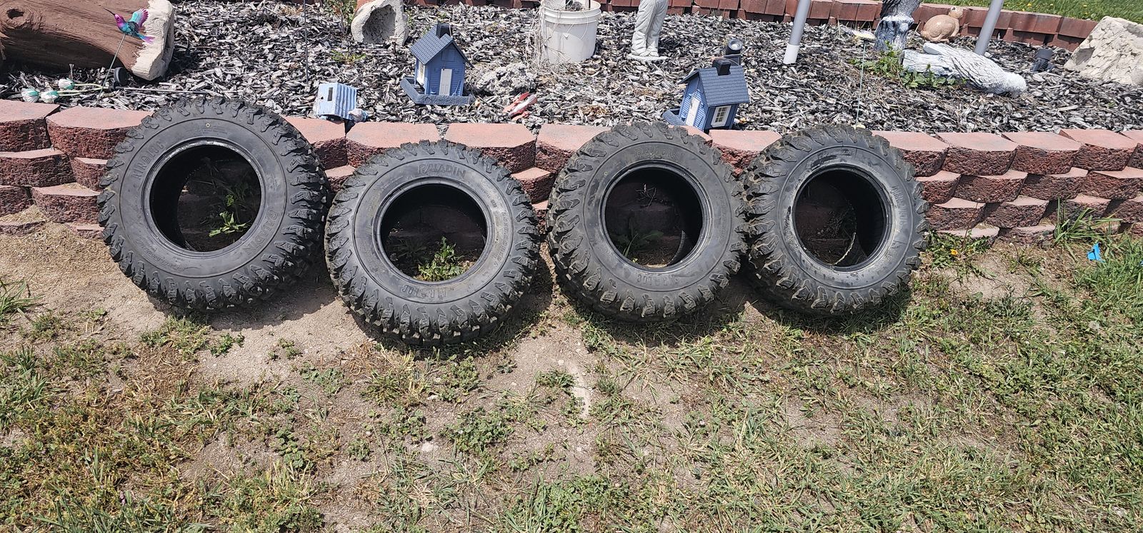 Airloc paladin 25x8r12 & 25x10r12