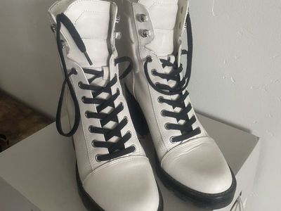 🤍 Marc Fisher LTD Combat Boots