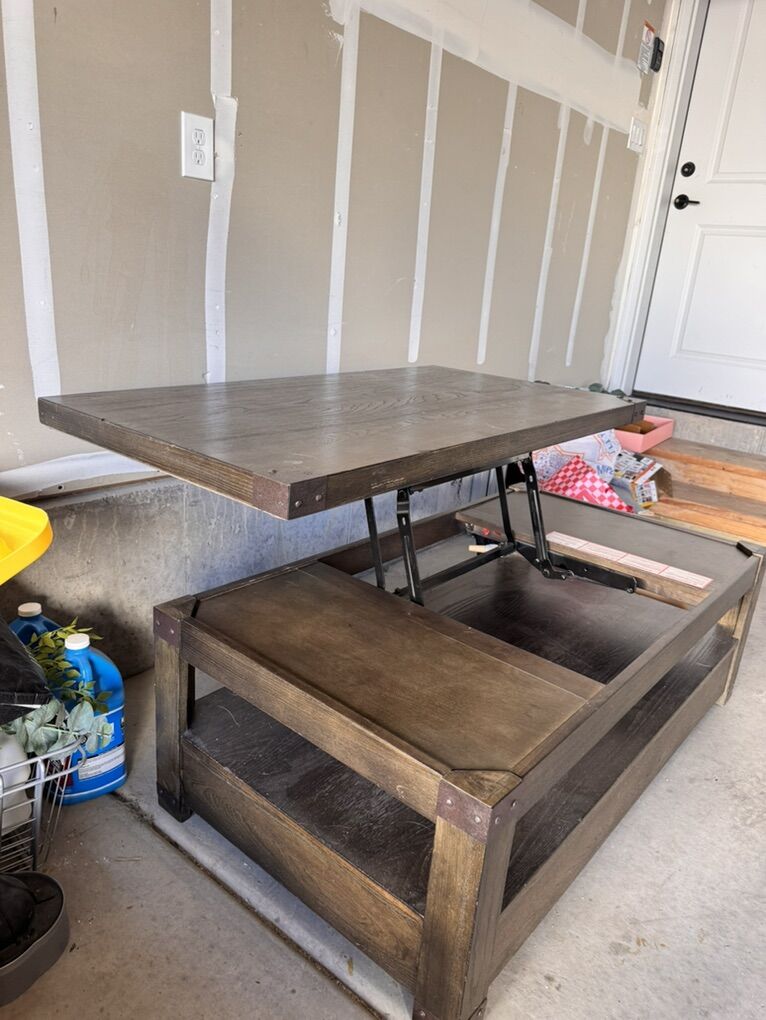 Ashley Furniture Lift Top Coffee Table W/ Storage