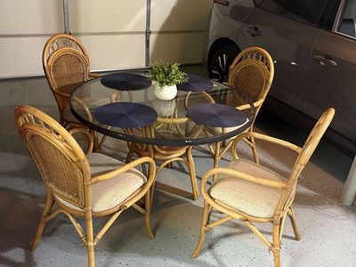 Round Dining Table