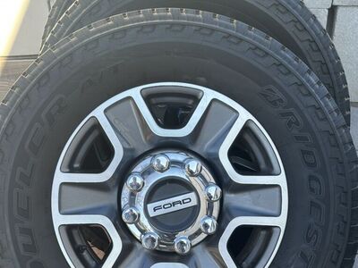 Like New 2024 Ford F250 Wheels And Tires