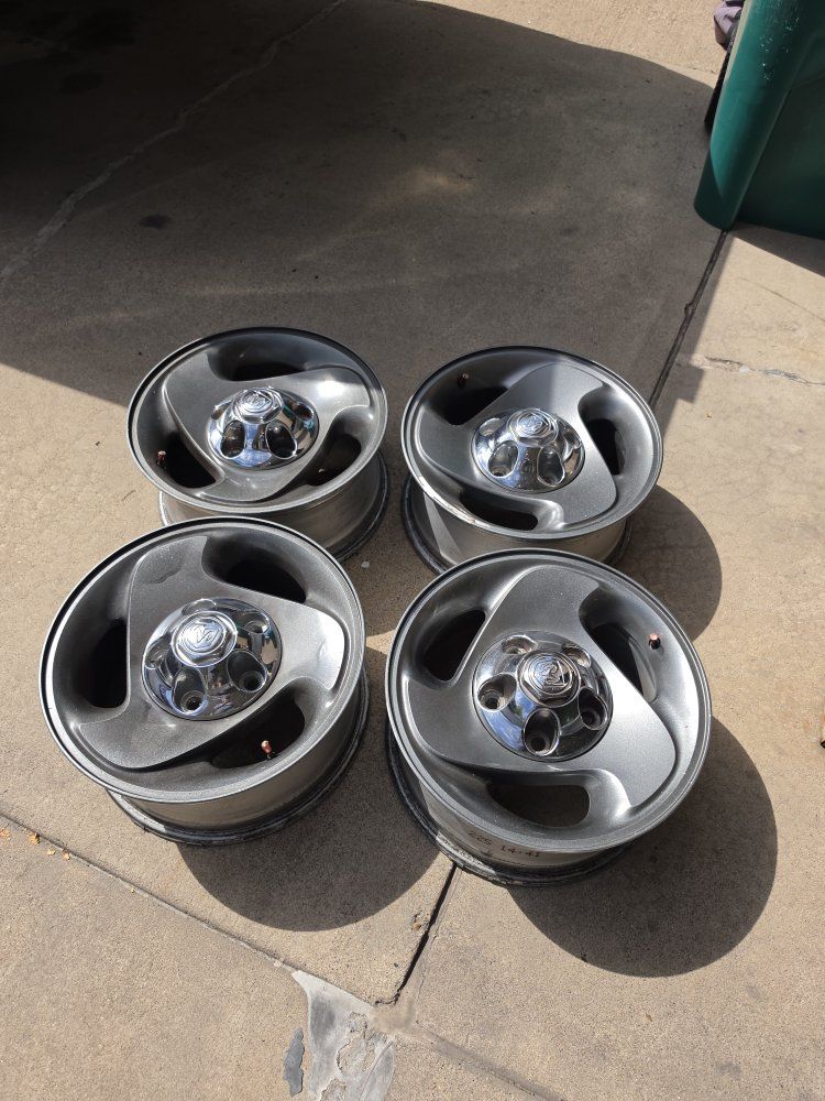 Set of 4 Chrome Center Cap 15-inch Gray Wheels for Car/SUV