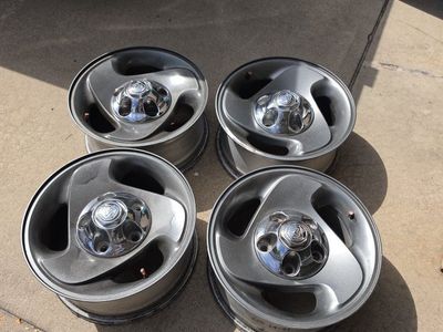 Set of 4 Chrome Center Cap 15-inch Gray Wheels for Car/SUV