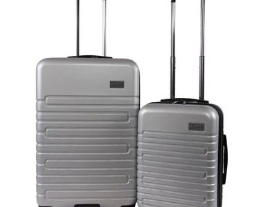 Original Penguin 2-piece Hardside Spinner Luggage Set. Gray #88399