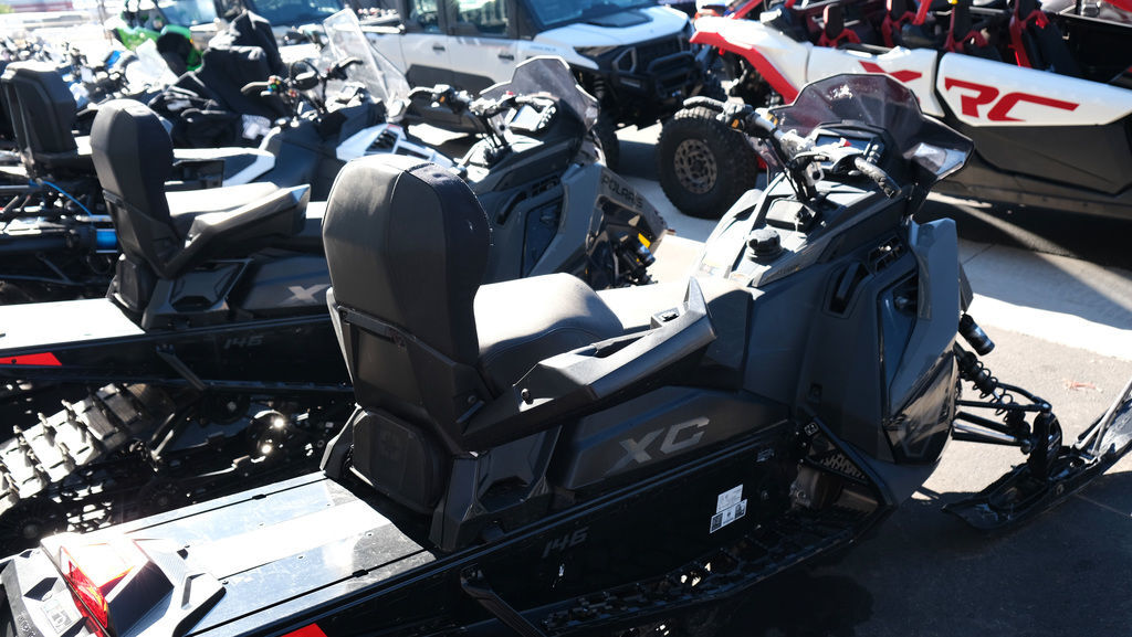 2024 Polaris 650 Switchback XC 146 Gloss Black