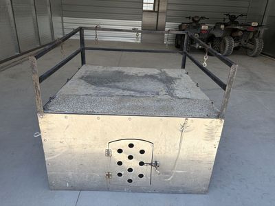 Hound Dog Box