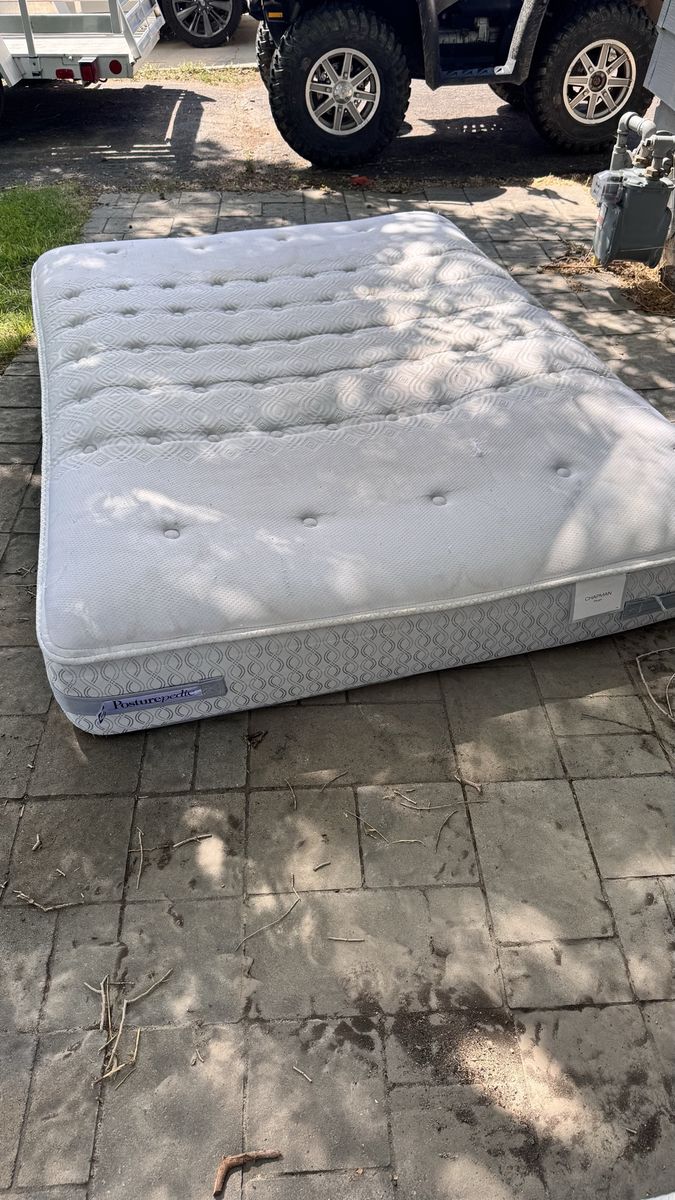 Sealy Posturepedic Mattress 