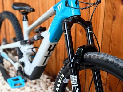 Better than Specialized Levo SL! 2025 YT Decoy SN 29 Core 3