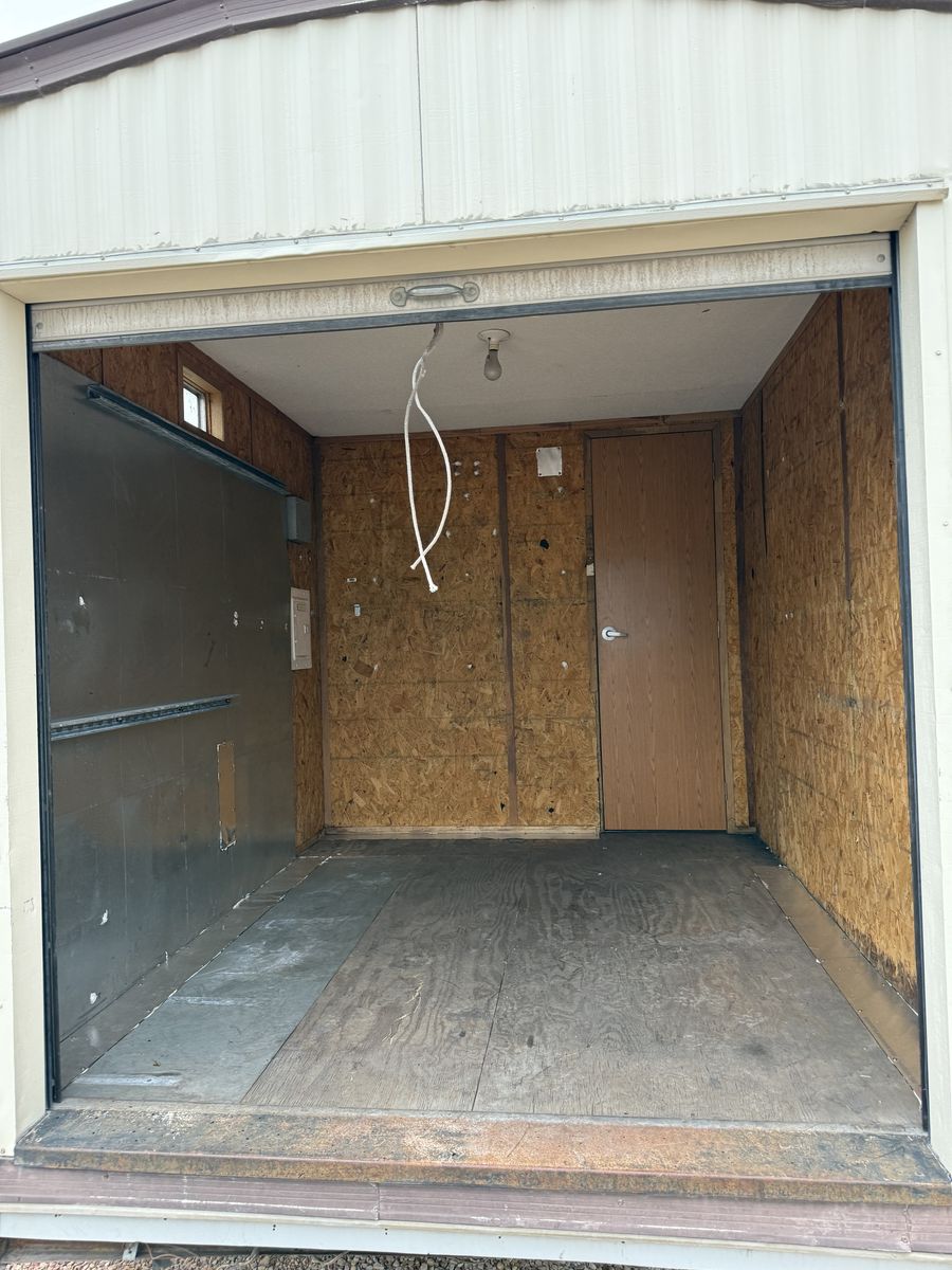 Main image 5