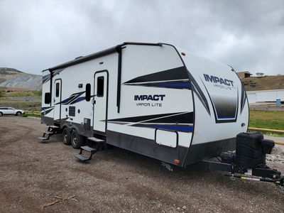2018 Keystone Impact Vapor Lite 29V