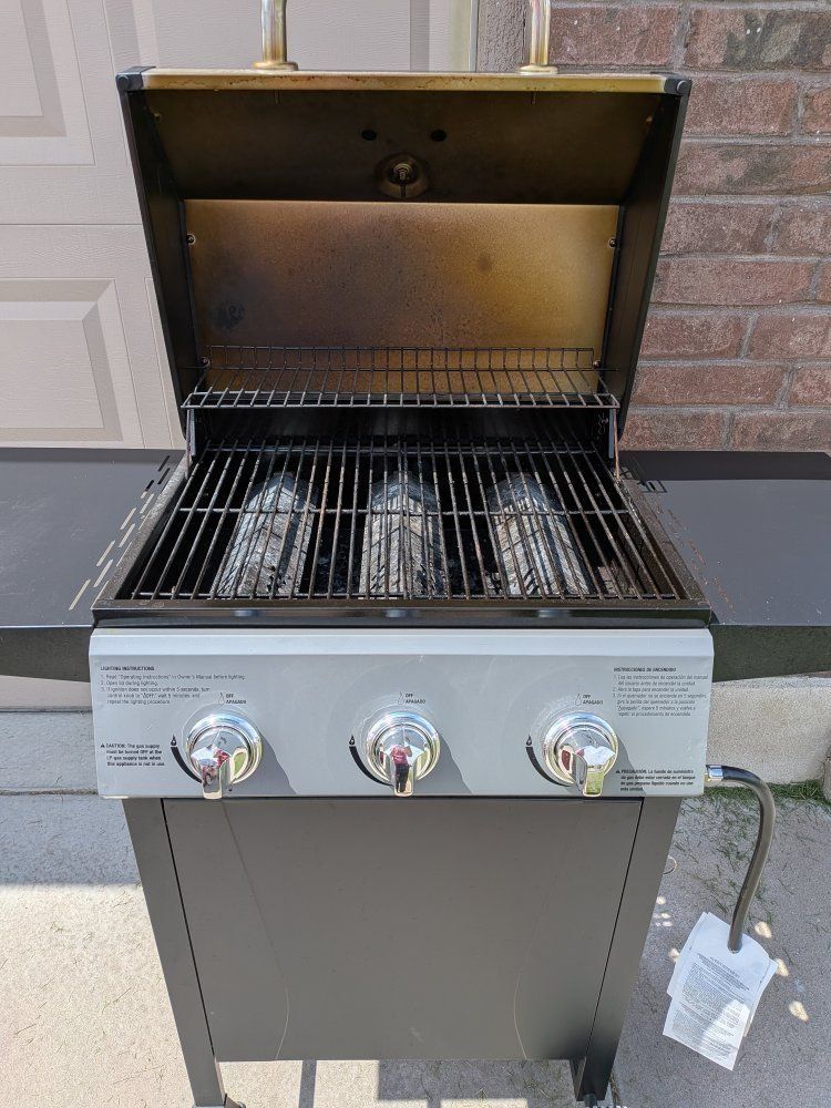 Master Forge 3-Burner Gas Grill with Side Tables