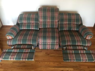 Broyhill Plaid Fabric Reclining Sofa Couch