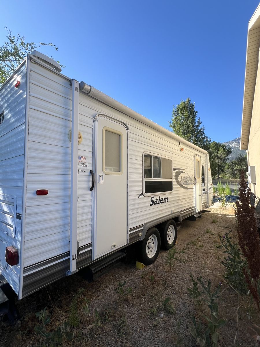 2006 Salem Forest River Trailer 25ft