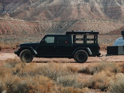 Full Height Fishbone Jeep Gladiator Truck Bed Rack