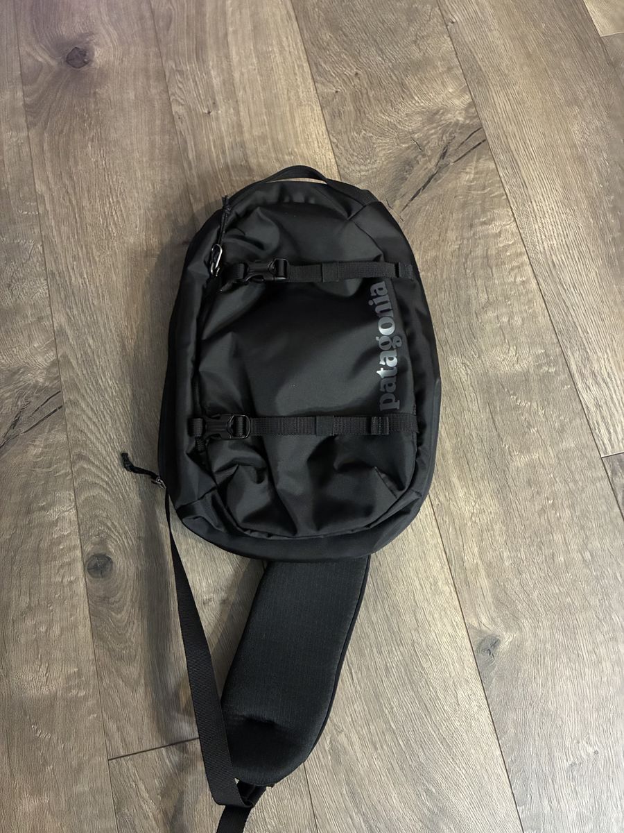 Patagonia Atom Sling Bag - Black, New  - Versatile Crossbody Daypack