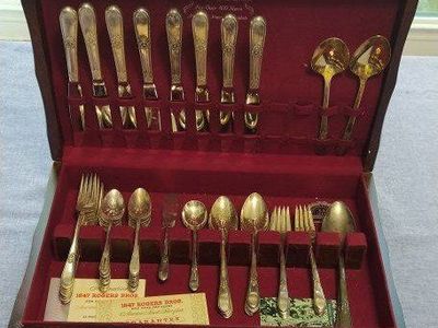 1847 Rogers Bros. "Adoration" Silver Plated Flatware Set w/ Wood Case (54 pieces).
