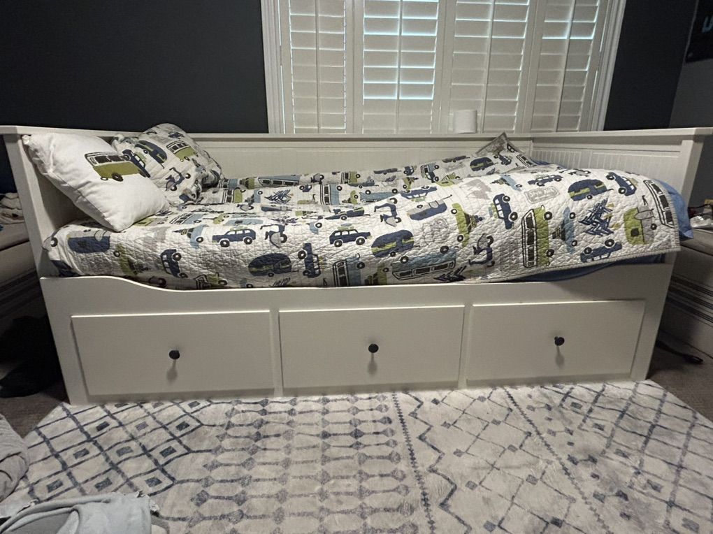 Ikea Day Bed