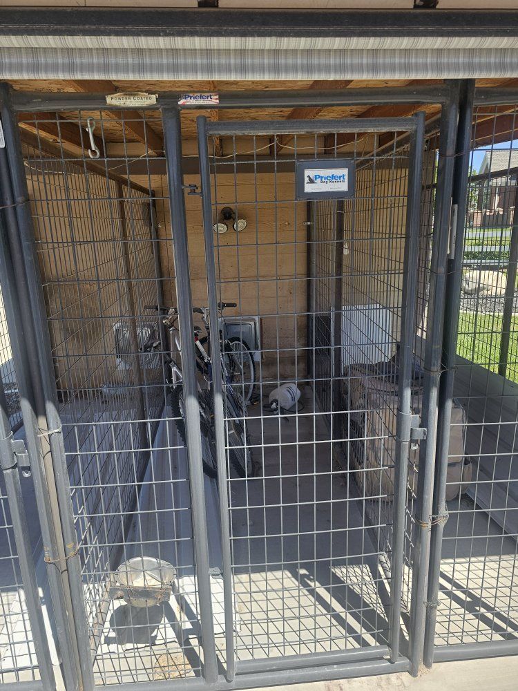 DOG KENNELS