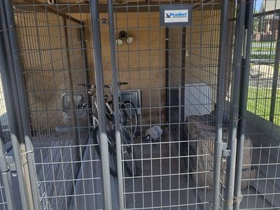 DOG KENNELS