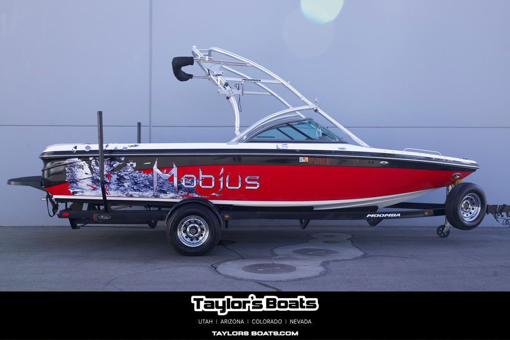 2009 Moomba MOBIUS Boats