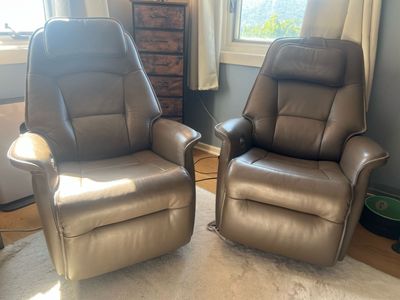 Fjords Leather Power Recliners (Pair) – Zero Gravity – $1,200