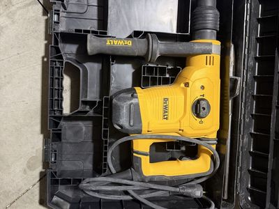 DEWALT D25263K 1-1/8" SDS+ Rotary Hammer Drill with Shocks and Case, Used