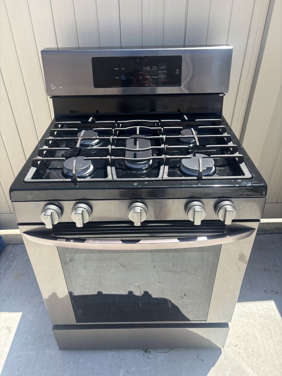 LG F444GPG gas range oven - Stainless Steel, February 2017 Model