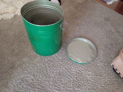 Metal food storage containers