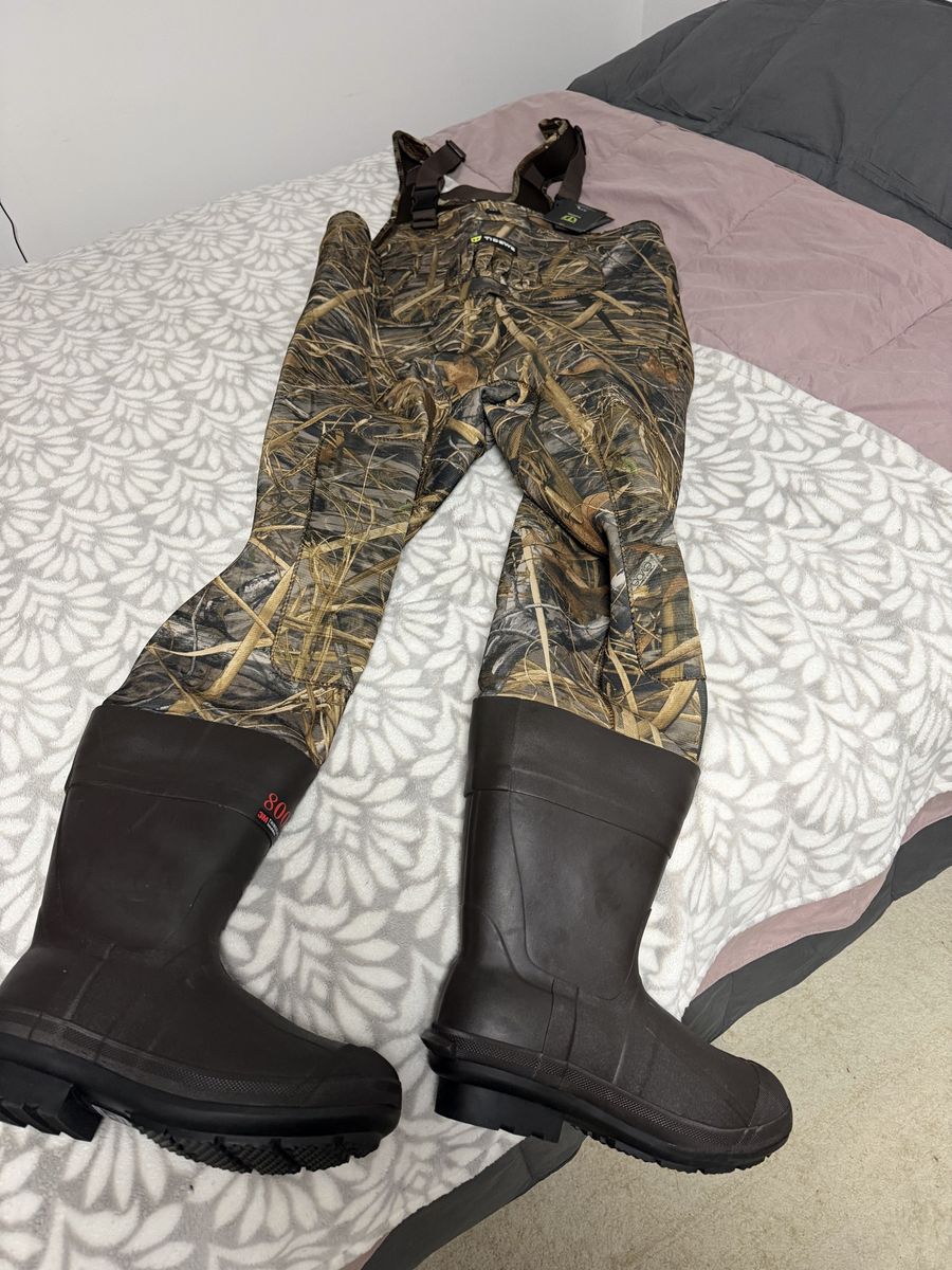 Tidewe waders and blind