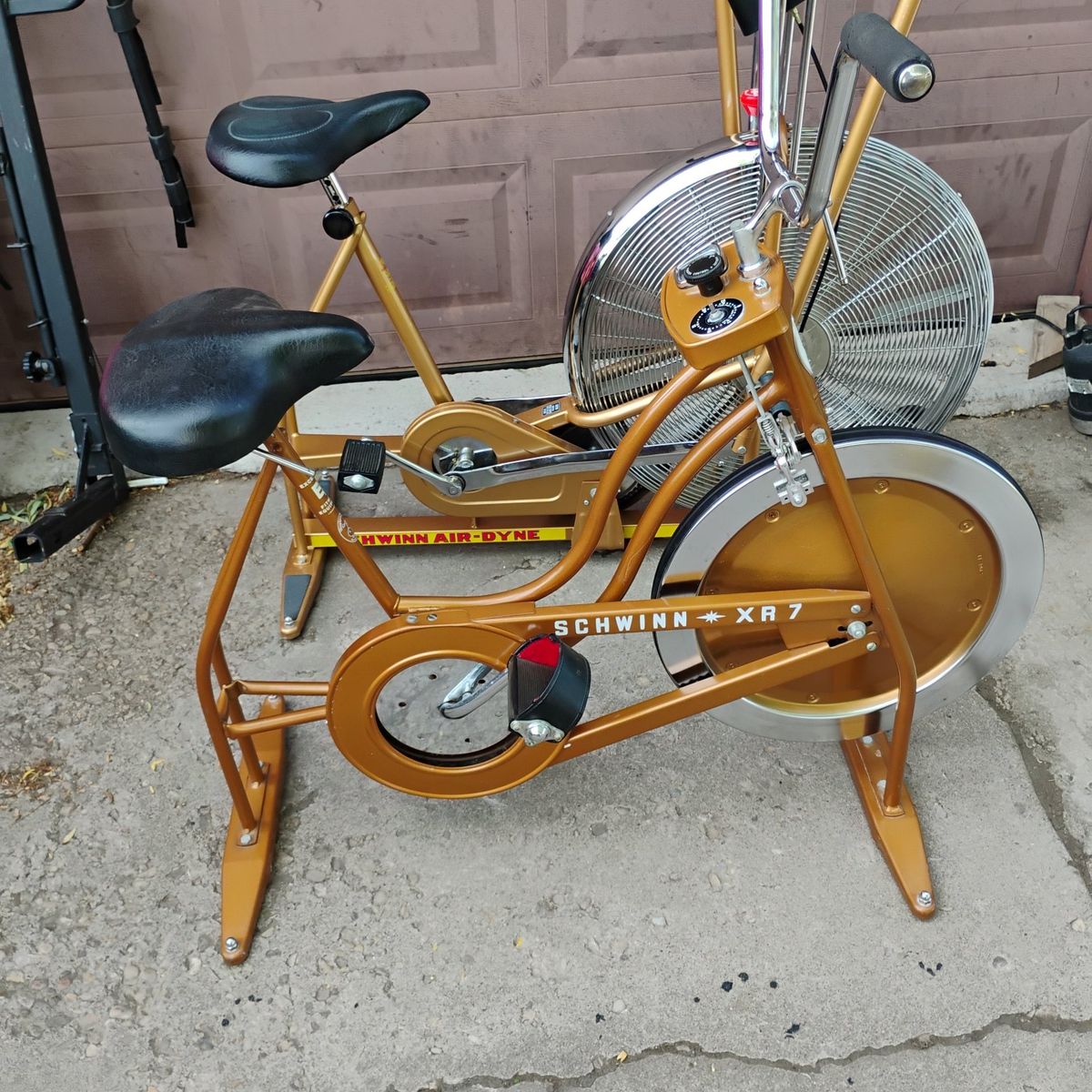Vintage Schwinn XR7 Spin Bike Gold