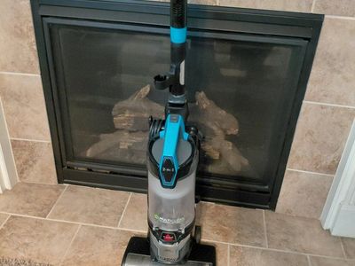 Bissell MultiClean Allergen Lift-Off Pet Upright Vacuum with Attachments