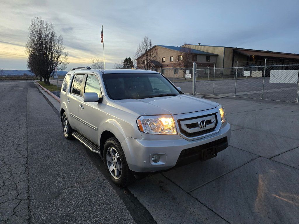 2009 HONDA PILOT Touring 8-Passenger