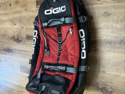 Ogio 9800 Rolling Luggage Travel Gear Bag Wheeled